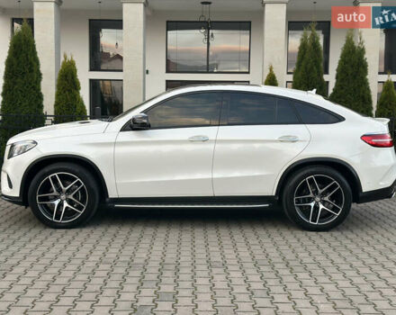 Белый Мерседес ГЛЕ-Класс, объемом двигателя 3 л и пробегом 155 тыс. км за 45900 $, фото 45 на Automoto.ua