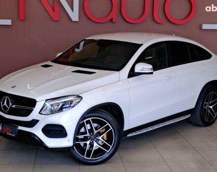 Белый Мерседес ГЛЕ-Класс, объемом двигателя 3 л и пробегом 327 тыс. км за 41900 $, фото 1 на Automoto.ua