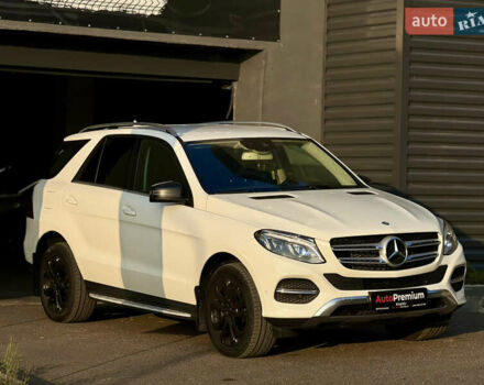 Мерседес ГЛЕ-Класс 2015 в Харькове на Automoto.ua Белый Мерседес ГЛЕ-Класс, объемом двигателя 2.14 л и пробегом 193 тыс. км за 26500 $, фото 3 на Automoto.ua