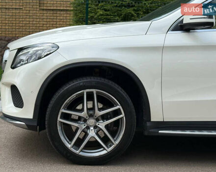 Белый Мерседес ГЛЕ-Класс, объемом двигателя 3 л и пробегом 175 тыс. км за 37800 $, фото 56 на Automoto.ua