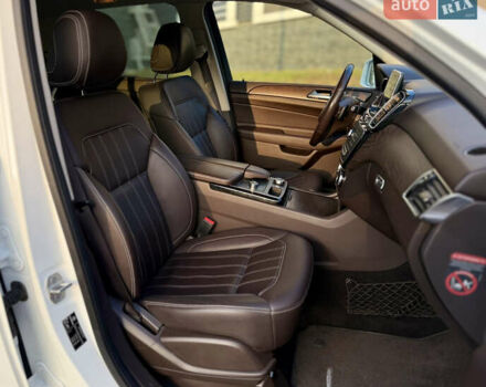 Мерседес ГЛЕ-Класс 2015 в Харькове на Automoto.ua Белый Мерседес ГЛЕ-Класс, объемом двигателя 2.14 л и пробегом 193 тыс. км за 26500 $, фото 15 на Automoto.ua