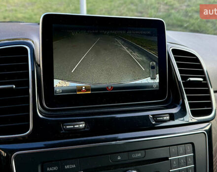 Мерседес ГЛЕ-Класс 2015 в Харькове на Automoto.ua Белый Мерседес ГЛЕ-Класс, объемом двигателя 2.14 л и пробегом 193 тыс. км за 26500 $, фото 23 на Automoto.ua