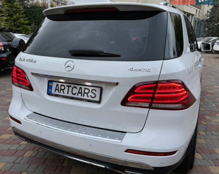 Мерседес ГЛЕ-Класс 2015 в Одессе на Automoto.ua Белый Мерседес ГЛЕ-Класс, объемом двигателя 2.14 л и пробегом 271 тыс. км за 29500 $, фото 8 на Automoto.ua