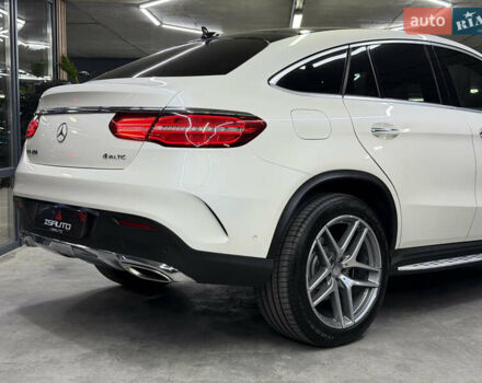 Белый Мерседес ГЛЕ-Класс, объемом двигателя 3 л и пробегом 114 тыс. км за 36500 $, фото 16 на Automoto.ua