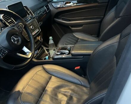 Белый Мерседес ГЛЕ-Класс, объемом двигателя 3 л и пробегом 220 тыс. км за 38500 $, фото 1 на Automoto.ua