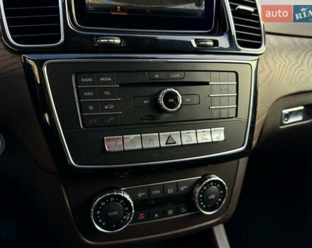 Мерседес ГЛЕ-Класс 2015 в Харькове на Automoto.ua Белый Мерседес ГЛЕ-Класс, объемом двигателя 2.14 л и пробегом 193 тыс. км за 26500 $, фото 24 на Automoto.ua