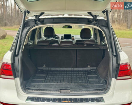 Білий Мерседес ГЛЕ-Клас, об'ємом двигуна 2.14 л та пробігом 147 тис. км за 26000 $, фото 19 на Automoto.ua