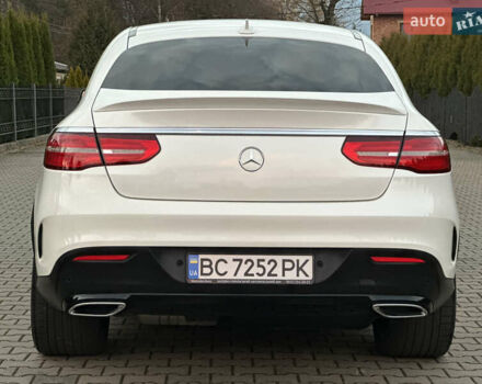 Белый Мерседес ГЛЕ-Класс, объемом двигателя 3 л и пробегом 155 тыс. км за 45900 $, фото 60 на Automoto.ua