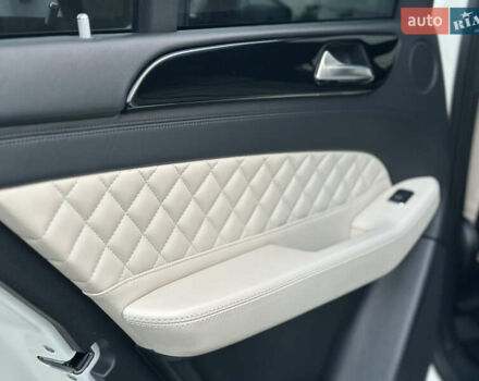 Белый Мерседес ГЛЕ-Класс, объемом двигателя 3 л и пробегом 155 тыс. км за 45900 $, фото 75 на Automoto.ua