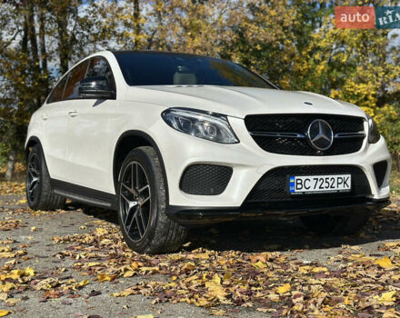 Мерседес ГЛЕ-Класс 2015 в Стрые на Automoto.ua Белый Мерседес ГЛЕ-Класс, объемом двигателя 3 л и пробегом 155 тыс. км за 46900 $, фото 4 на Automoto.ua