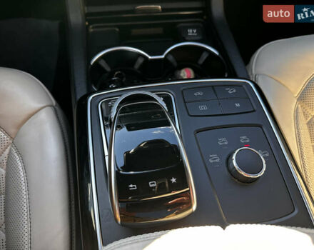 Мерседес ГЛЕ-Класс 2015 в Стрые на Automoto.ua Белый Мерседес ГЛЕ-Класс, объемом двигателя 3 л и пробегом 155 тыс. км за 46900 $, фото 64 на Automoto.ua
