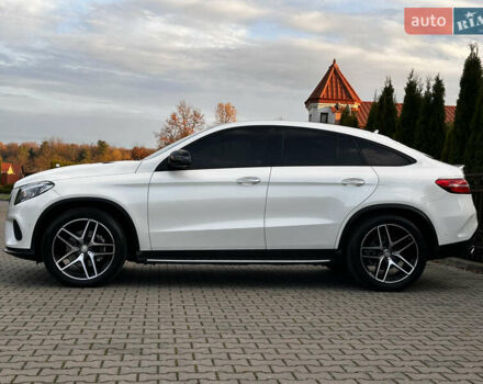 Белый Мерседес ГЛЕ-Класс, объемом двигателя 3 л и пробегом 155 тыс. км за 45900 $, фото 7 на Automoto.ua