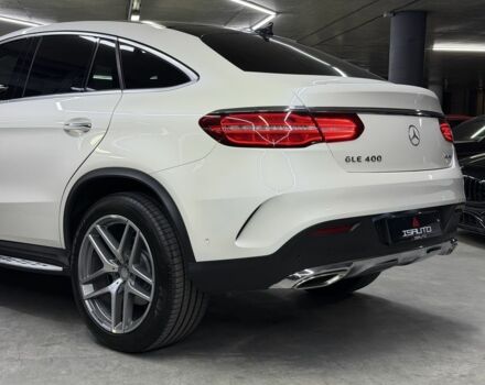 Белый Мерседес ГЛЕ-Класс, объемом двигателя 3 л и пробегом 114 тыс. км за 36500 $, фото 15 на Automoto.ua