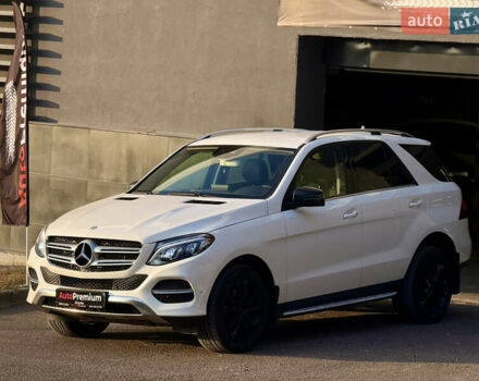 Мерседес ГЛЕ-Класс 2015 в Харькове на Automoto.ua Белый Мерседес ГЛЕ-Класс, объемом двигателя 2.14 л и пробегом 193 тыс. км за 26500 $, фото 2 на Automoto.ua