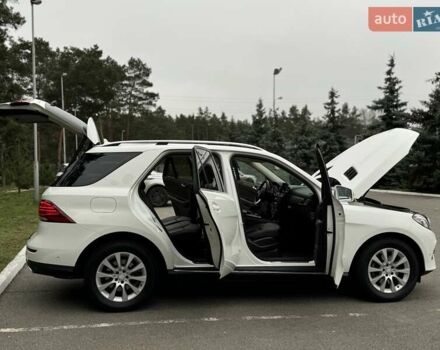 Белый Мерседес ГЛЕ-Класс, объемом двигателя 2.2 л и пробегом 88 тыс. км за 29900 $, фото 32 на Automoto.ua