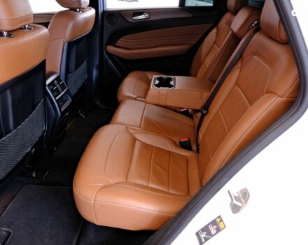 Белый Мерседес ГЛЕ-Класс, объемом двигателя 3 л и пробегом 327 тыс. км за 41900 $, фото 8 на Automoto.ua