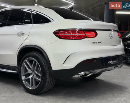 Белый Мерседес ГЛЕ-Класс, объемом двигателя 3 л и пробегом 114 тыс. км за 36500 $, фото 12 на Automoto.ua