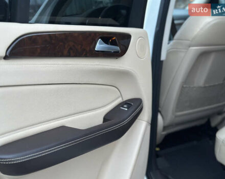 Білий Мерседес ГЛЕ-Клас, об'ємом двигуна 3 л та пробігом 152 тис. км за 26000 $, фото 13 на Automoto.ua