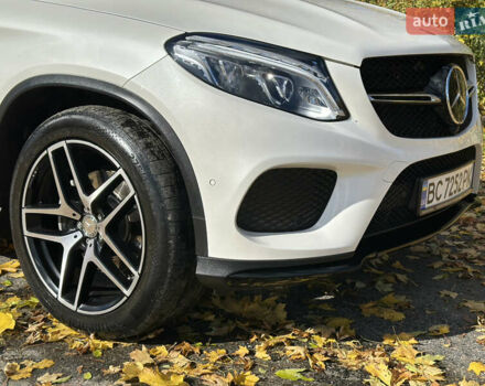 Мерседес ГЛЕ-Класс 2015 в Стрые на Automoto.ua Белый Мерседес ГЛЕ-Класс, объемом двигателя 3 л и пробегом 155 тыс. км за 46900 $, фото 19 на Automoto.ua