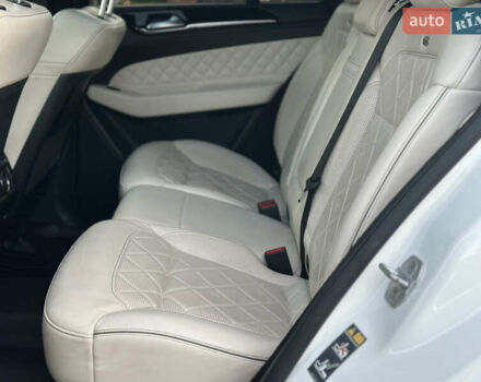 Белый Мерседес ГЛЕ-Класс, объемом двигателя 3 л и пробегом 155 тыс. км за 45900 $, фото 76 на Automoto.ua