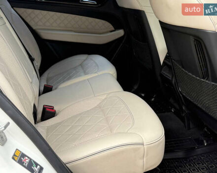 Белый Мерседес ГЛЕ-Класс, объемом двигателя 3 л и пробегом 175 тыс. км за 37800 $, фото 28 на Automoto.ua