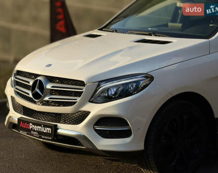 Мерседес ГЛЕ-Класс 2015 в Харькове на Automoto.ua Белый Мерседес ГЛЕ-Класс, объемом двигателя 2.14 л и пробегом 193 тыс. км за 26500 $, фото 10 на Automoto.ua