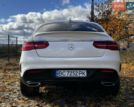 Мерседес ГЛЕ-Класс 2015 в Стрые на Automoto.ua Белый Мерседес ГЛЕ-Класс, объемом двигателя 3 л и пробегом 155 тыс. км за 46900 $, фото 37 на Automoto.ua