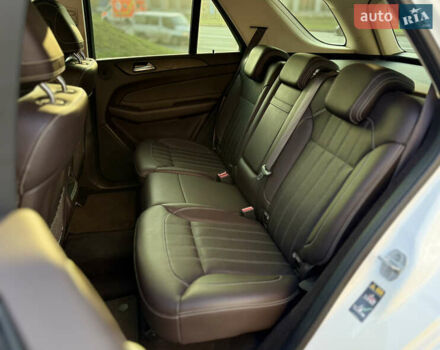 Мерседес ГЛЕ-Класс 2015 в Харькове на Automoto.ua Белый Мерседес ГЛЕ-Класс, объемом двигателя 2.14 л и пробегом 193 тыс. км за 26500 $, фото 13 на Automoto.ua