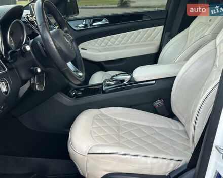 Белый Мерседес ГЛЕ-Класс, объемом двигателя 3 л и пробегом 155 тыс. км за 45900 $, фото 73 на Automoto.ua