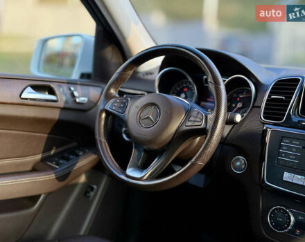 Мерседес ГЛЕ-Класс 2015 в Харькове на Automoto.ua Белый Мерседес ГЛЕ-Класс, объемом двигателя 2.14 л и пробегом 193 тыс. км за 26500 $, фото 20 на Automoto.ua
