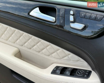 Белый Мерседес ГЛЕ-Класс, объемом двигателя 3 л и пробегом 175 тыс. км за 37800 $, фото 69 на Automoto.ua