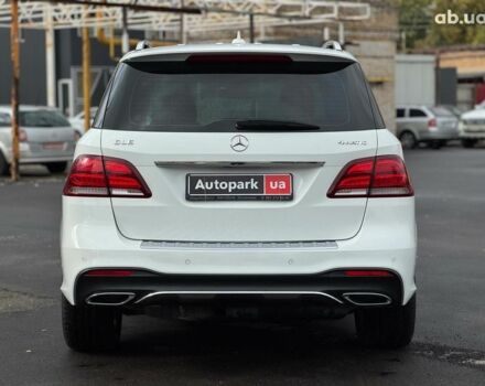 Белый Мерседес ГЛЕ-Класс, объемом двигателя 2.1 л и пробегом 101 тыс. км за 31990 $, фото 11 на Automoto.ua