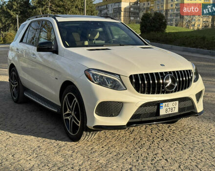 Белый Мерседес ГЛЕ-Класс, объемом двигателя 3 л и пробегом 225 тыс. км за 31000 $, фото 3 на Automoto.ua