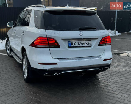 Білий Мерседес ГЛЕ-Клас, об'ємом двигуна 2.14 л та пробігом 132 тис. км за 33000 $, фото 19 на Automoto.ua