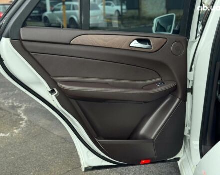 Белый Мерседес ГЛЕ-Класс, объемом двигателя 2.1 л и пробегом 101 тыс. км за 31990 $, фото 47 на Automoto.ua