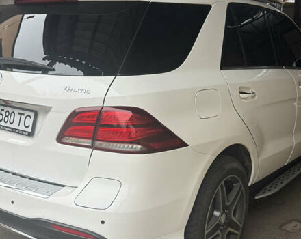 Белый Мерседес ГЛЕ-Класс, объемом двигателя 3 л и пробегом 160 тыс. км за 35500 $, фото 53 на Automoto.ua