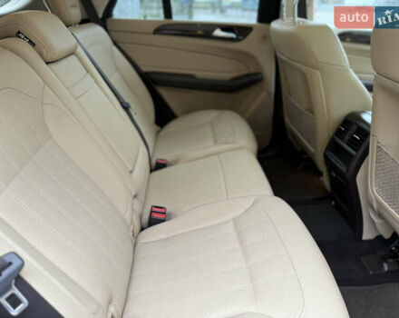 Белый Мерседес ГЛЕ-Класс, объемом двигателя 3.5 л и пробегом 80 тыс. км за 29900 $, фото 16 на Automoto.ua