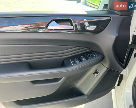 Белый Мерседес ГЛЕ-Класс, объемом двигателя 3 л и пробегом 167 тыс. км за 33999 $, фото 15 на Automoto.ua