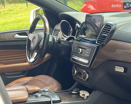 Белый Мерседес ГЛЕ-Класс, объемом двигателя 2.99 л и пробегом 198 тыс. км за 36999 $, фото 5 на Automoto.ua