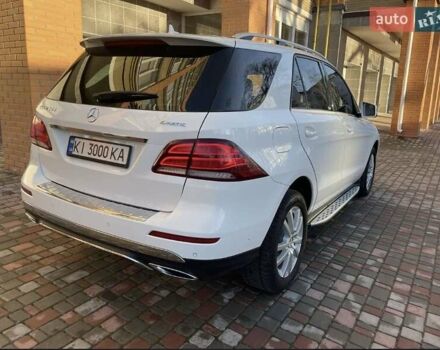 Мерседес ГЛЕ-Класс 2016 в Белой Церкве на Automoto.ua Белый Мерседес ГЛЕ-Класс, объемом двигателя 2.14 л и пробегом 198 тыс. км за 32999 $, фото 3 на Automoto.ua