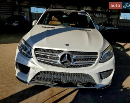 Белый Мерседес ГЛЕ-Класс, объемом двигателя 3 л и пробегом 169 тыс. км за 10500 $, фото 4 на Automoto.ua
