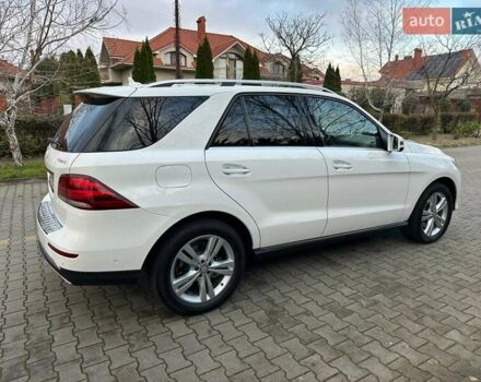 Белый Мерседес ГЛЕ-Класс, объемом двигателя 3 л и пробегом 59 тыс. км за 38300 $, фото 3 на Automoto.ua
