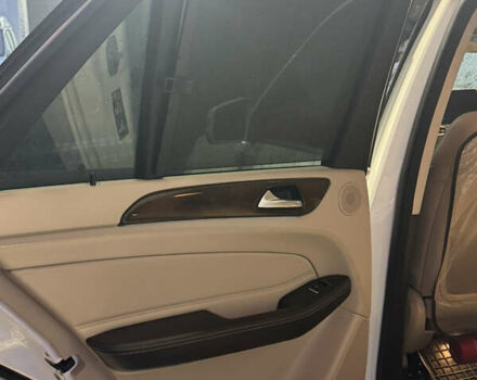 Белый Мерседес ГЛЕ-Класс, объемом двигателя 3 л и пробегом 160 тыс. км за 35500 $, фото 24 на Automoto.ua