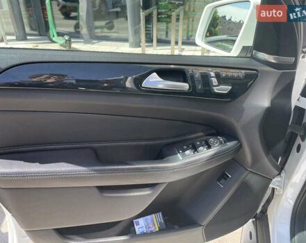 Белый Мерседес ГЛЕ-Класс, объемом двигателя 3.5 л и пробегом 100 тыс. км за 40500 $, фото 16 на Automoto.ua