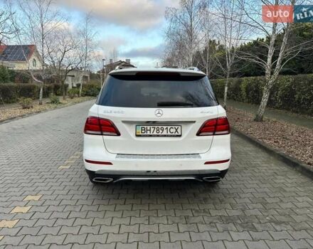 Белый Мерседес ГЛЕ-Класс, объемом двигателя 3 л и пробегом 59 тыс. км за 38300 $, фото 4 на Automoto.ua