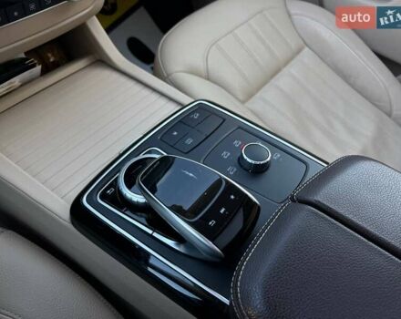 Белый Мерседес ГЛЕ-Класс, объемом двигателя 3.5 л и пробегом 111 тыс. км за 28000 $, фото 23 на Automoto.ua