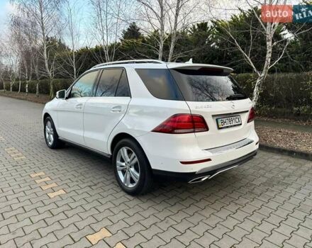 Белый Мерседес ГЛЕ-Класс, объемом двигателя 3 л и пробегом 59 тыс. км за 38300 $, фото 2 на Automoto.ua