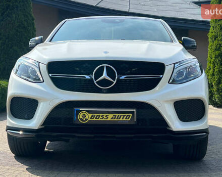 Белый Мерседес ГЛЕ-Класс, объемом двигателя 3 л и пробегом 170 тыс. км за 55900 $, фото 1 на Automoto.ua