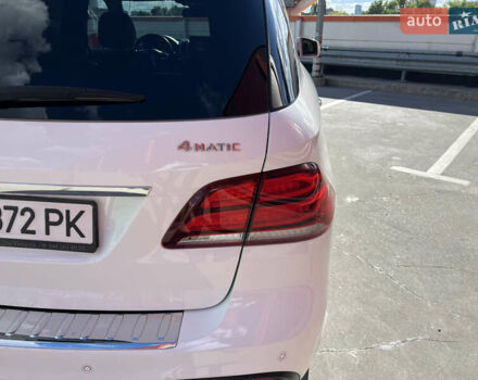 Белый Мерседес ГЛЕ-Класс, объемом двигателя 3 л и пробегом 167 тыс. км за 33999 $, фото 10 на Automoto.ua