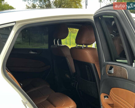 Белый Мерседес ГЛЕ-Класс, объемом двигателя 2.99 л и пробегом 198 тыс. км за 36999 $, фото 6 на Automoto.ua